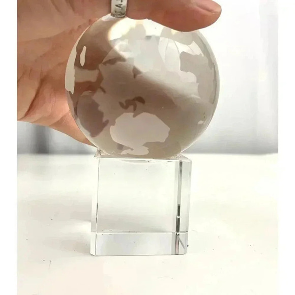 VTG Crystal Tabletop Etched Earth Globe W/Base Stand Blue Velvet Box - Picture 6 of 16